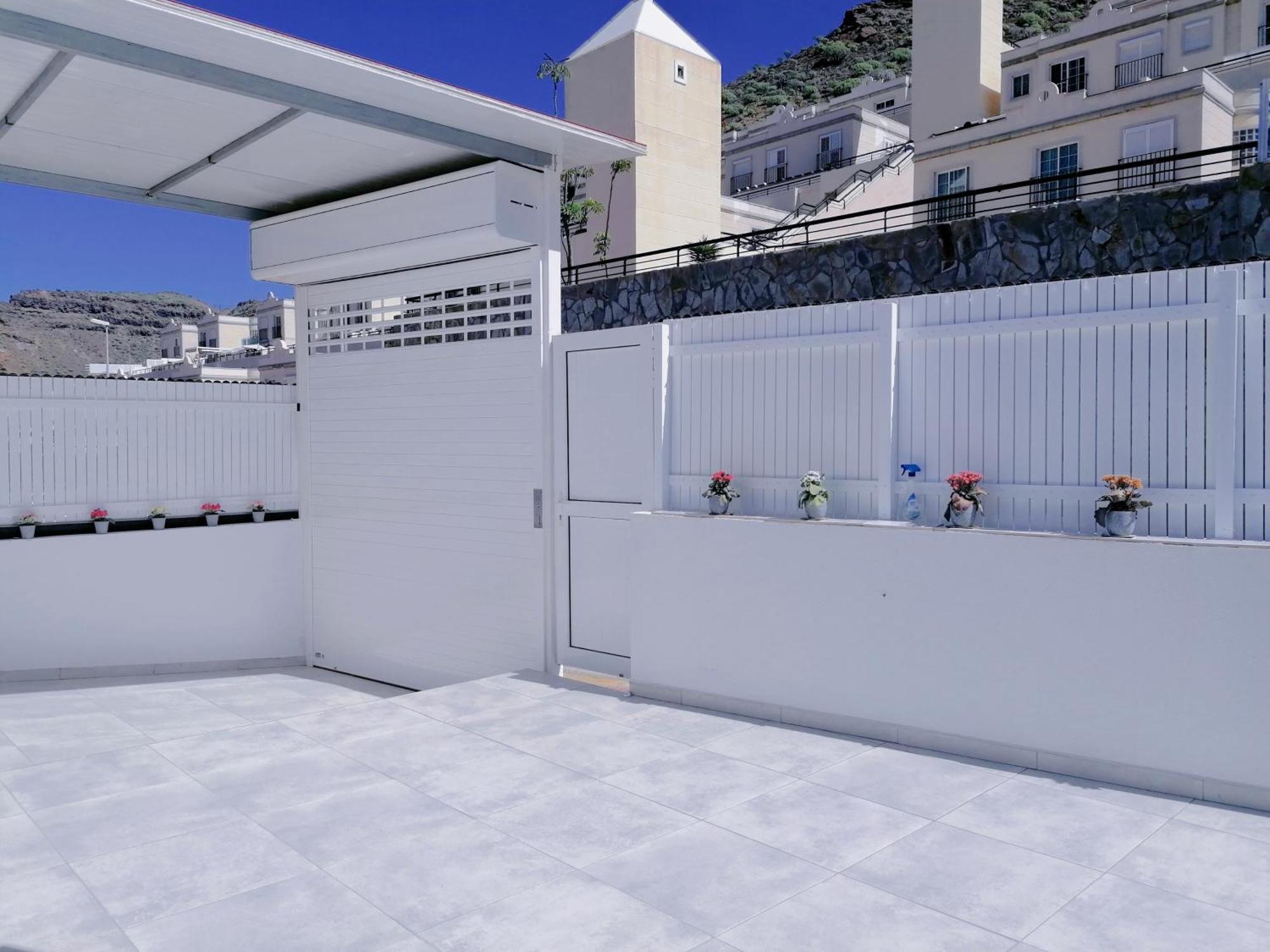 Big Villa Puerto Rico Streetfront With Private Saltwater Jacuzzi Pool, Bbq, Kitchen & 3 Terraces Near Shopping Center Puerto Rico (Gran Canaria) Exteriér fotografie