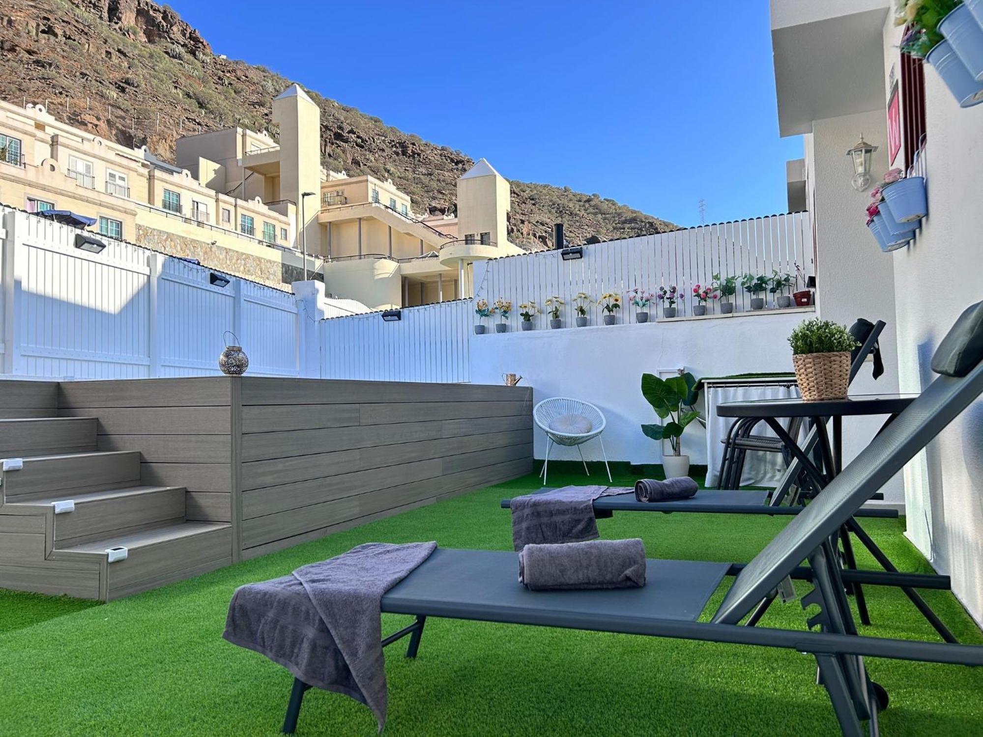 Big Villa Puerto Rico Streetfront With Private Saltwater Jacuzzi Pool, Bbq, Kitchen & 3 Terraces Near Shopping Center Puerto Rico (Gran Canaria) Exteriér fotografie