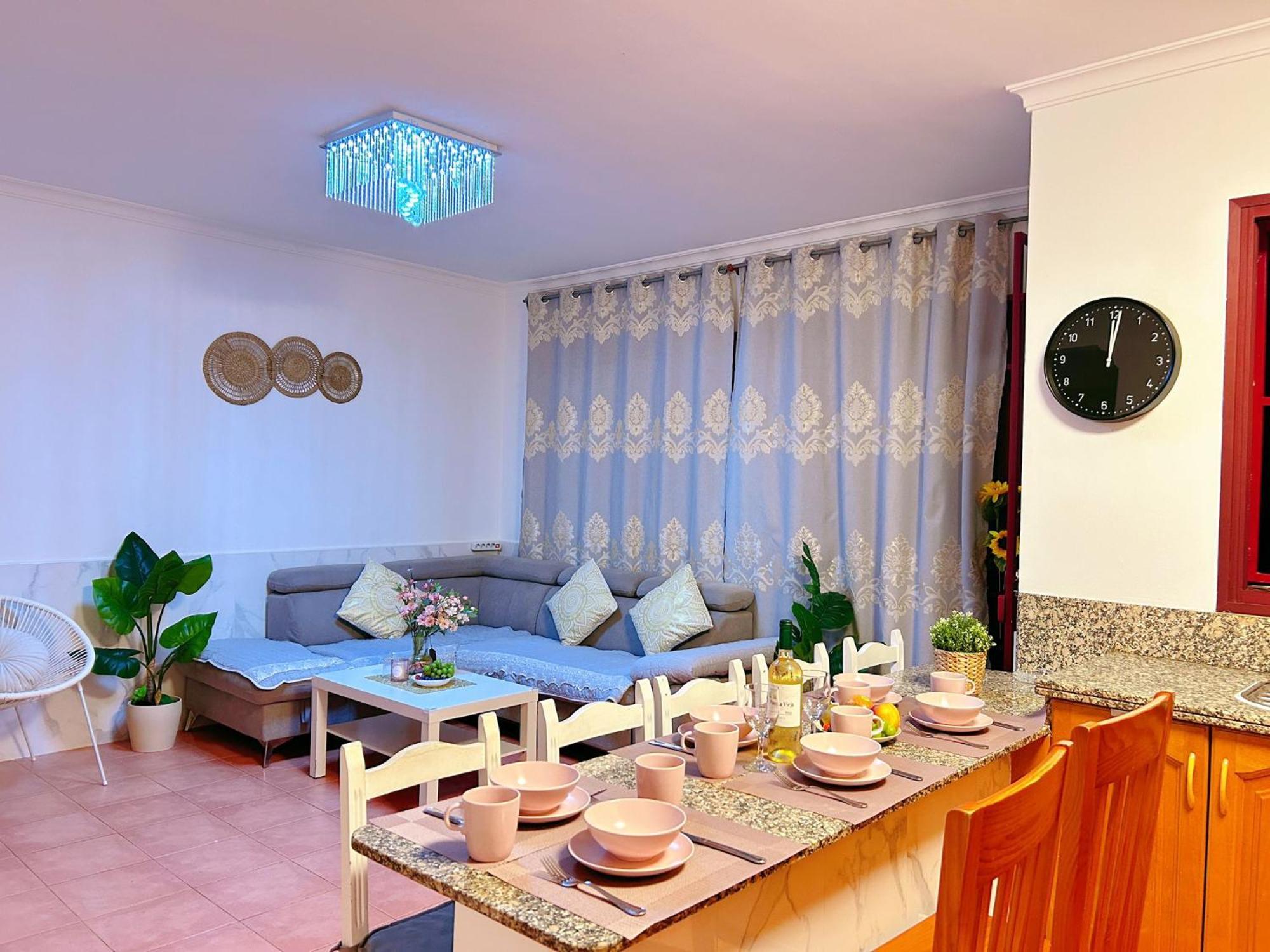 Big Villa Puerto Rico Streetfront With Private Saltwater Jacuzzi Pool, Bbq, Kitchen & 3 Terraces Near Shopping Center Exteriér fotografie